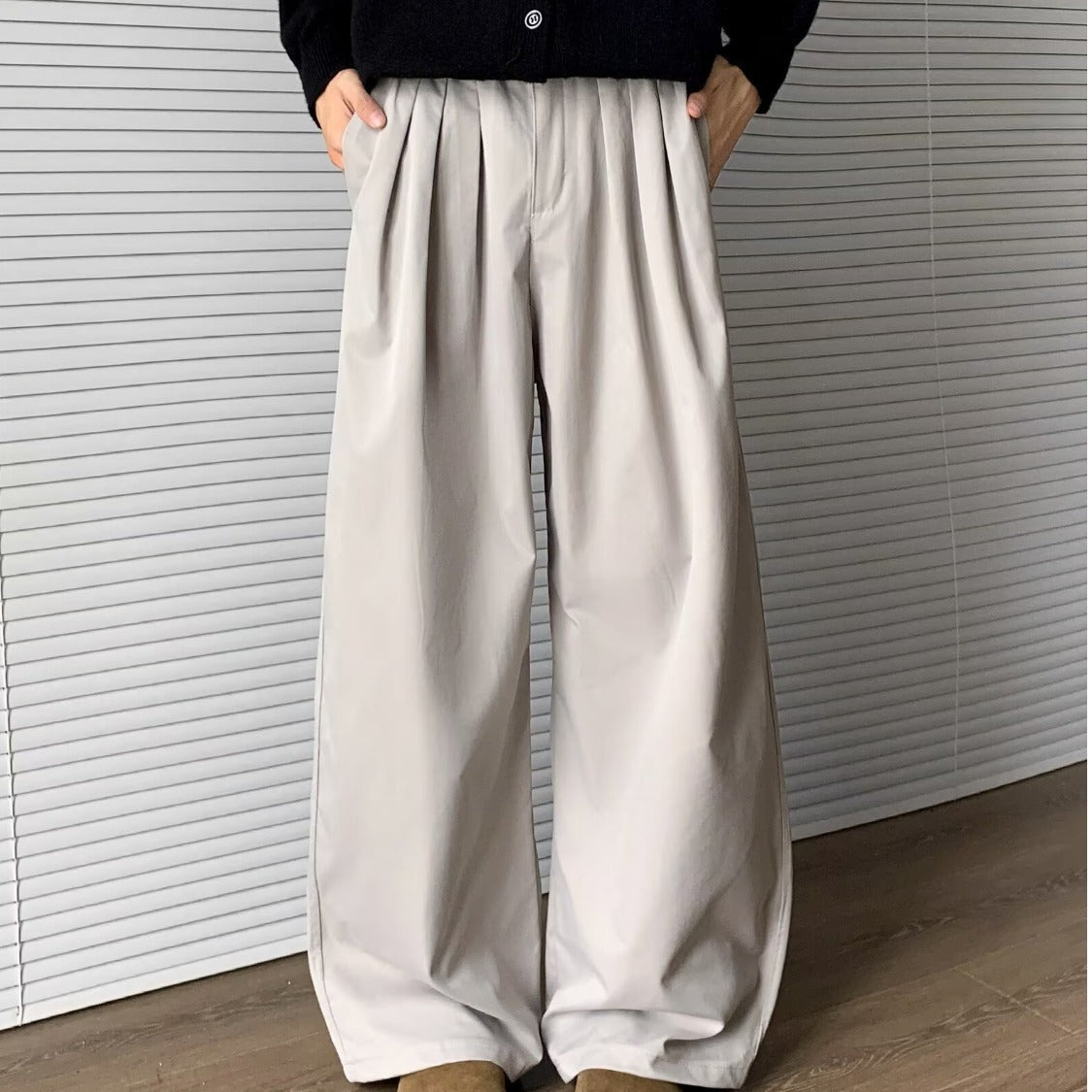 Men's Wide-Leg Pleated Trousers – Elastic Waist