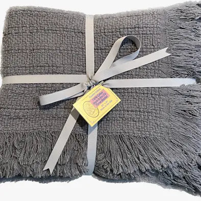 Cotton throw blanket, lifestyle