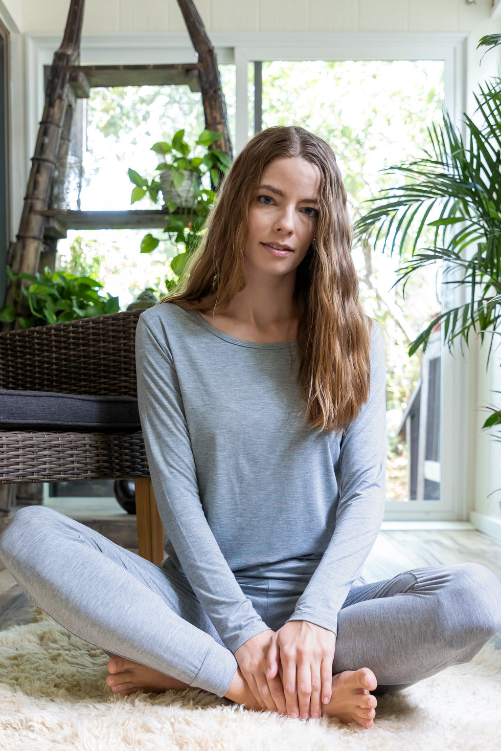 INSUARIA — Women’s Bamboo Everyday Long Sleeve