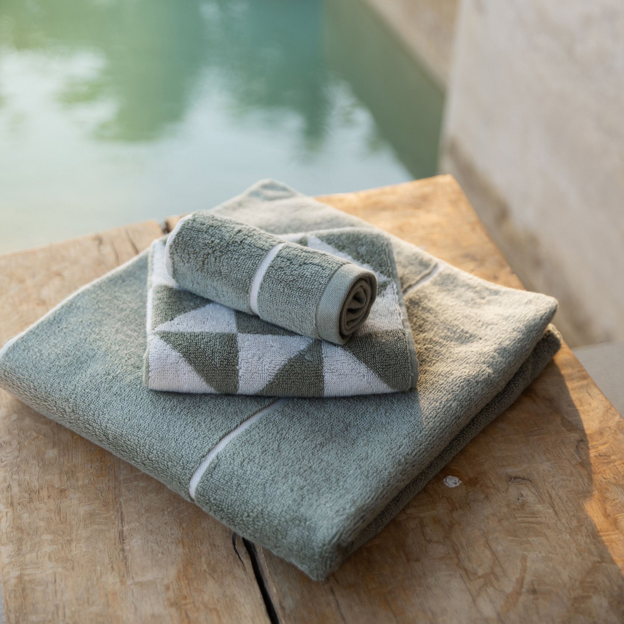 INSUARIA — Everyday Australian Cotton Towels